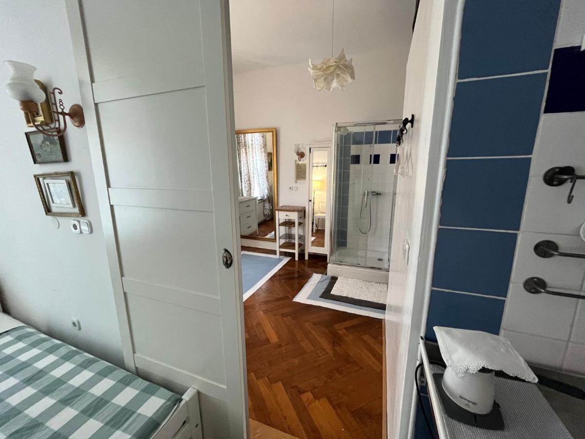 Guest House Ilicki Plac Zagreb Exteriör bild